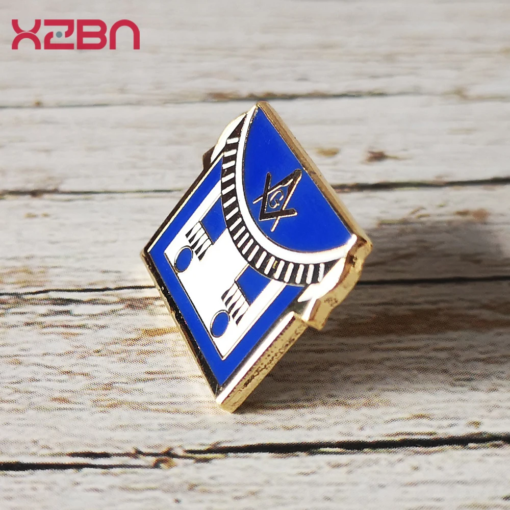 Masonic Apron Lapel Pins Freemasonary Badge Mason Freemason Zinc Alloy Material Locomotive Rider Brooch Idea Exquisite Souvenir