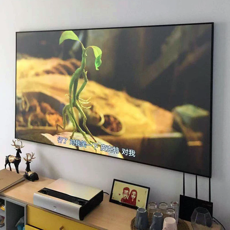 جديد 130 بوصة ALR CLR UST PET كريستال الضوء المحيط رفض شاشة عرض الإطار الثابت لجهاز عرض رمي قصير للغاية