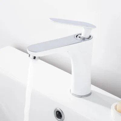 Modern Simple Design Hot and Cold Bathroom Basin Water Faucet Brass Deck Mount Bathtub Faucet  Chrome Bathroom Basin Faucet Tap