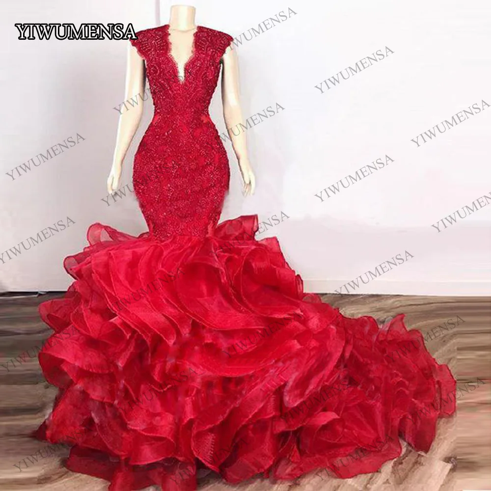 Red Mermaid Long Prom Dress Sparkly Beaded Appliques Formal Party Women Gowns Customized V Neck Illusion Back Evening Dresses