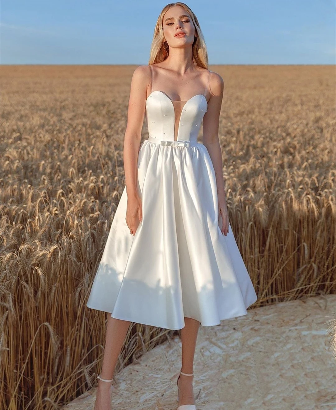 

2021Short Wedding Dress Robe De Mariee A-Line Knee Length Sleeveless Sweetheart For Women Lady Simple Beach White Pearls Elegant