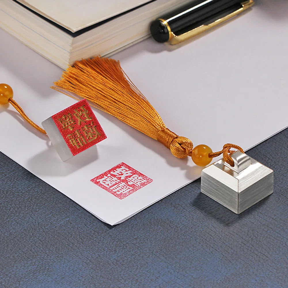 

Customize Chinese Name Stamps with Tassel Inkpad Box Gift for Teacher Friend Book Painting Calligraphy Collection Signature Seal