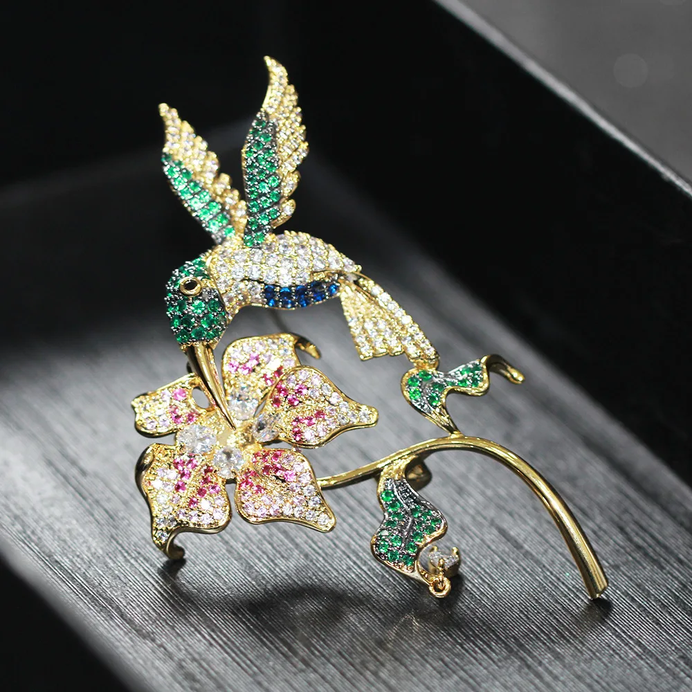 Trendy Floral Blooming Delicate Bird Zircon Exaggerated Brooch Luxury Temperament Flower Gold-plated Brooch Women New Year Gift