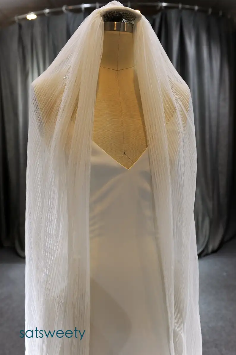 Hoge Kwaliteit Plooi Tulle Bridal Veils 1 Lagen Wals Lengte Ivoor/Witte Sluier Voor Bridal Cut Edge Tulle Wedding sluier