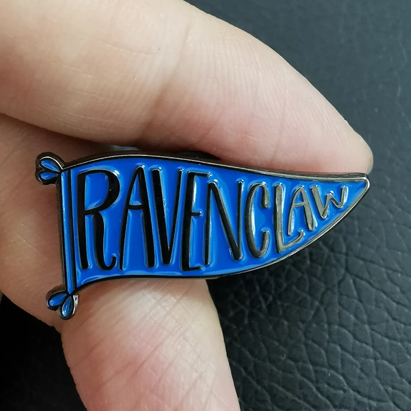 Ravenclaw Brooch It is a house for those who want to learn and grow. They like to dream big, and then make their dreams happen!