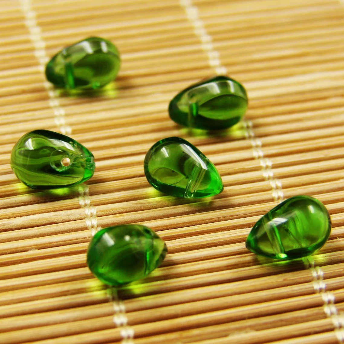 20pcs Wholesale 9x6mm Water Drop Crystal Glass Beads Tear Drop Lampwork Beads for Handmade DIY Earrings Jewelry Accessories