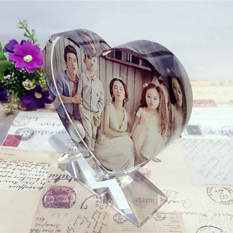 DIY Customized Heart Shaped Photo Personalized Album Glass Ornaments Crystal Photo Frame Novelty Wedding Home Decor Love Gifts