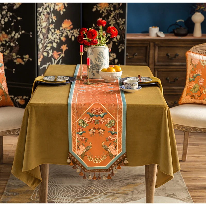 Medicci Home European Style Table Runner Hydrangea Flower Birds Print Retro Orange Velvet Table Cloth Romantic Dining Room Decor