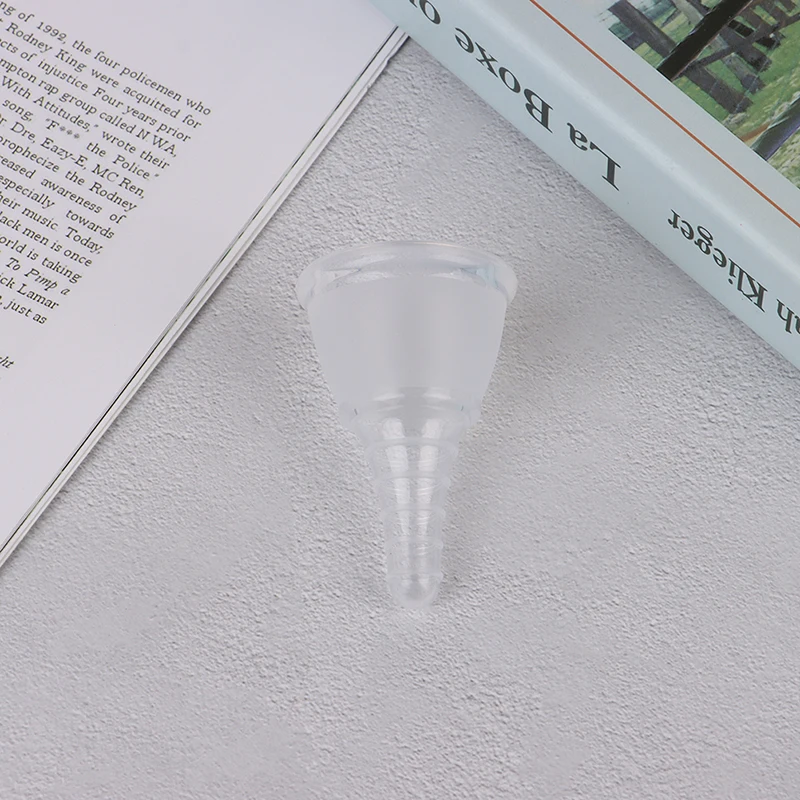 1PCS Menstrual Cups Foldable Feminine Hygiene Hollow Tail Menstrual Collector Soft Silicone Cup Reusable Menstrual Cup