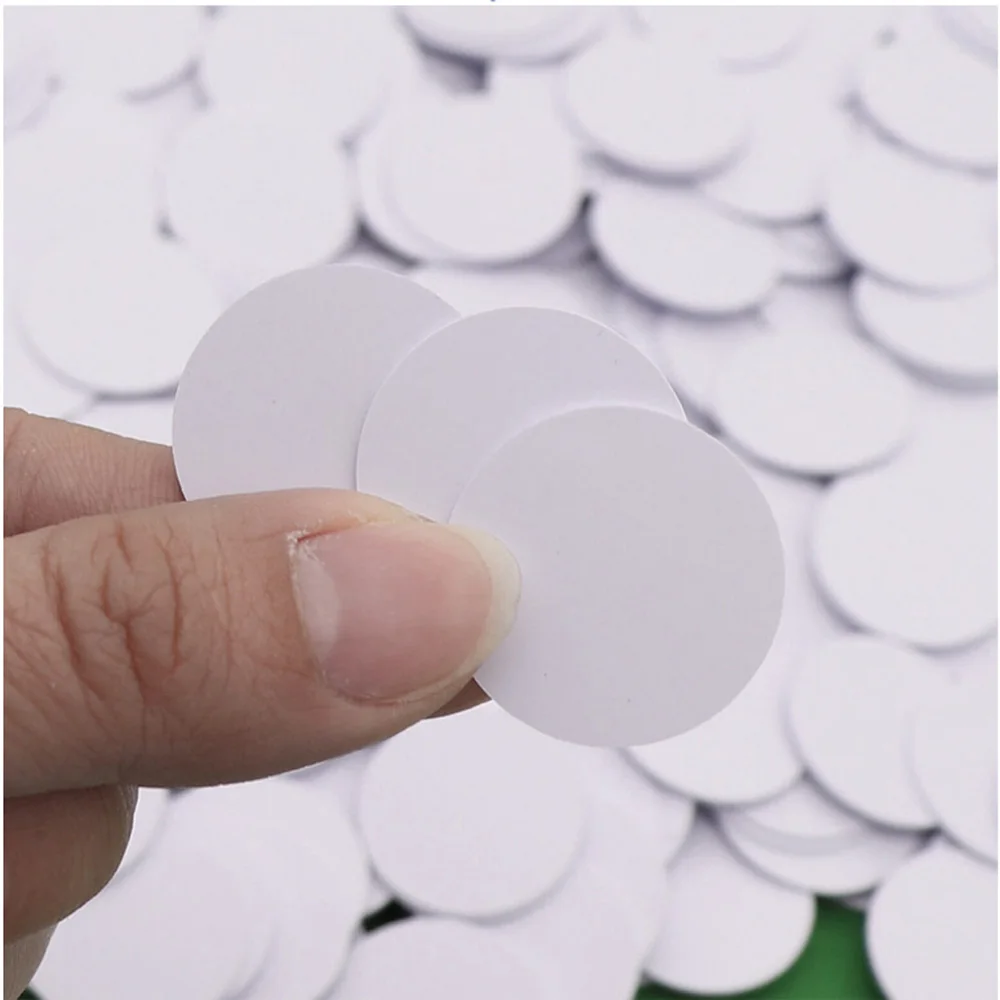 100pcs NTAG215 NFC Cards TagMo Forum Typ100pcs Ntag215 14443A TAG Sticker Key Tags Universal Le 2 NFC Tag Sticker NTAG 215 Cards