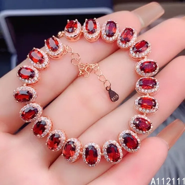 

KJJEAXCMY Fine Jewelry 925 Sterling Silver Inset With Natural Gemstones Women's Luxury Exquisite Oval Red Garnet Hand Bracelet