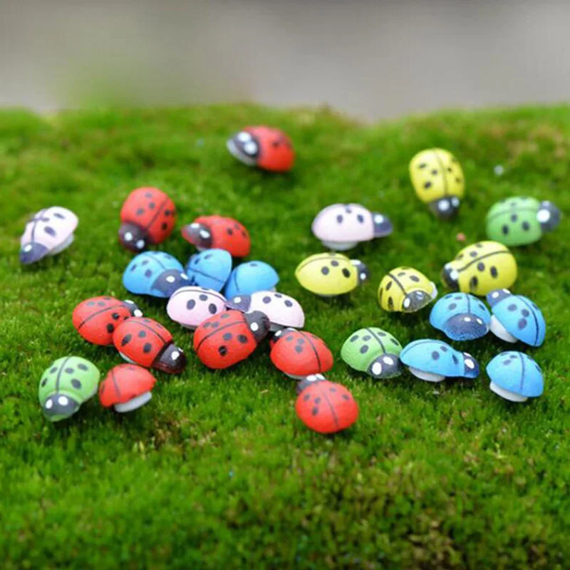 

50PCS Mini 7*11mm Wooden Ladybug Sponge Stickers Mini Fridge Figurine Miniature Garden Ornament Dolls Micro Landscape Decor Toys