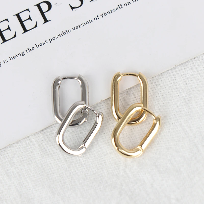 1 Pair Simple Design Geometric Rectangular Lock Buckle Metal Oval Shape Small Hoop Earrings Women Party Jewelry