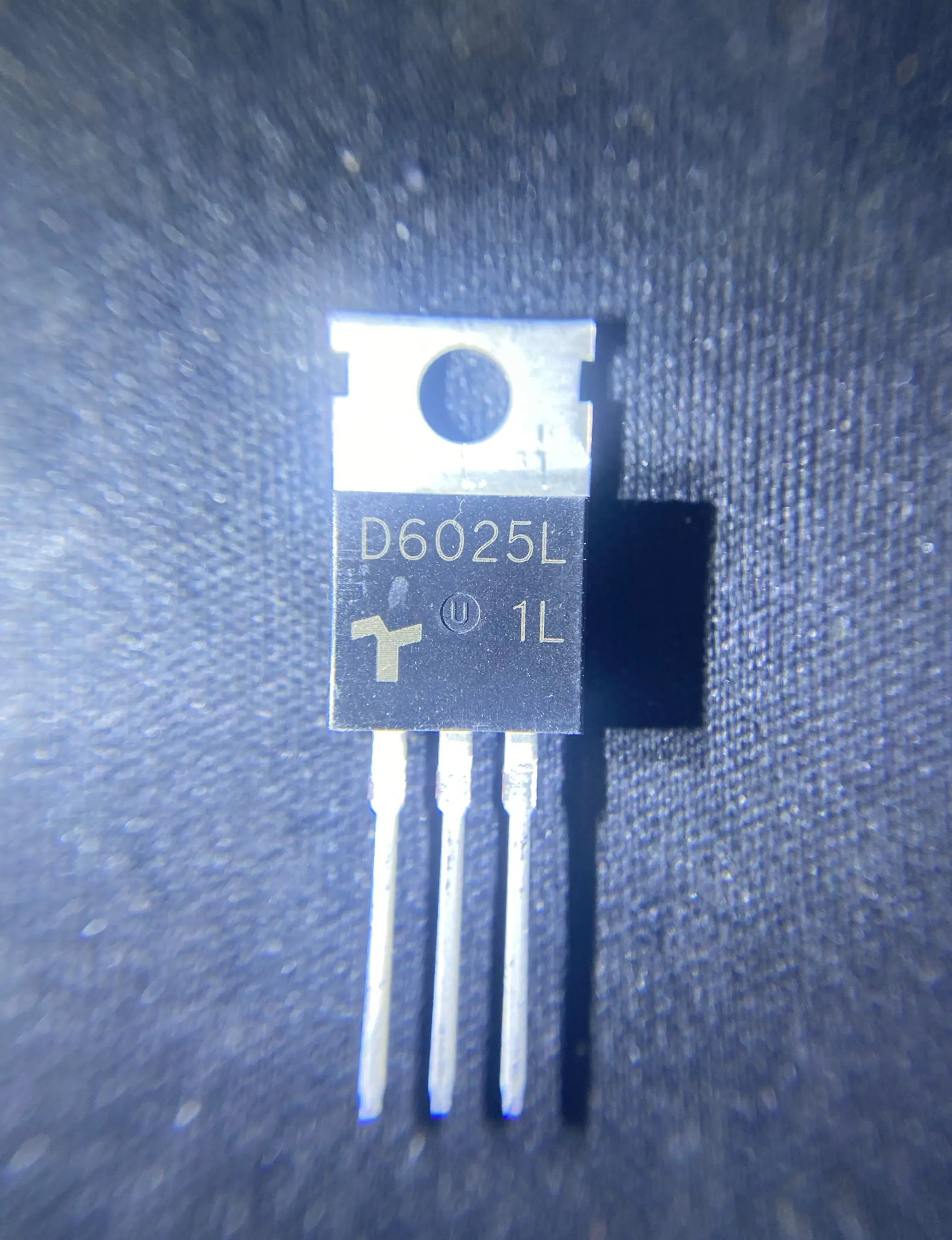 10 ~ 50 قطعة/الوحدة D6025L D6025 إلى-220 100% جديد الأصلي شحن مجاني