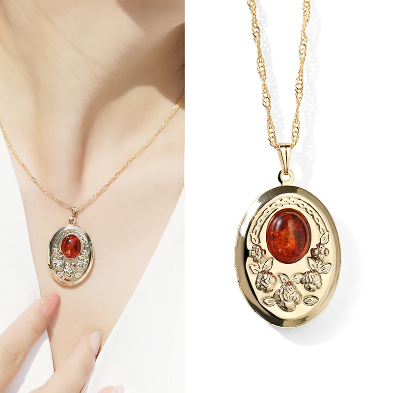 

2025 Newest Romantic Red Oval Photo Frame Memory Locket Pendant Necklace DIY Jewelry Womens Gift