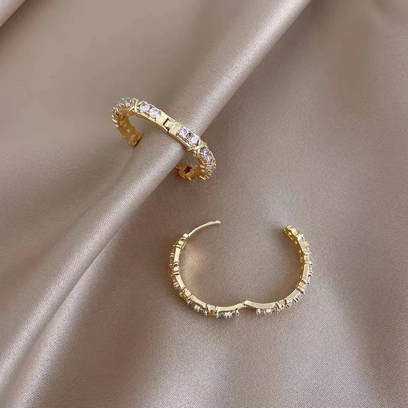 2022 nuovi orecchini a cerchio rotondi classici Design senso zircone X orecchini in oro gioielli di moda coreana per accessori di lusso da donna