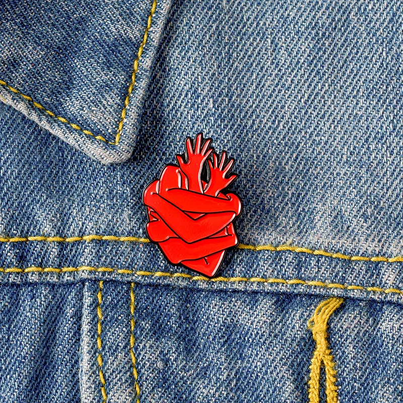 Red hand anatomy hug enamel brooch needle heart anatomy pin fun messed up badge symbol female nurse doctor decorative badge