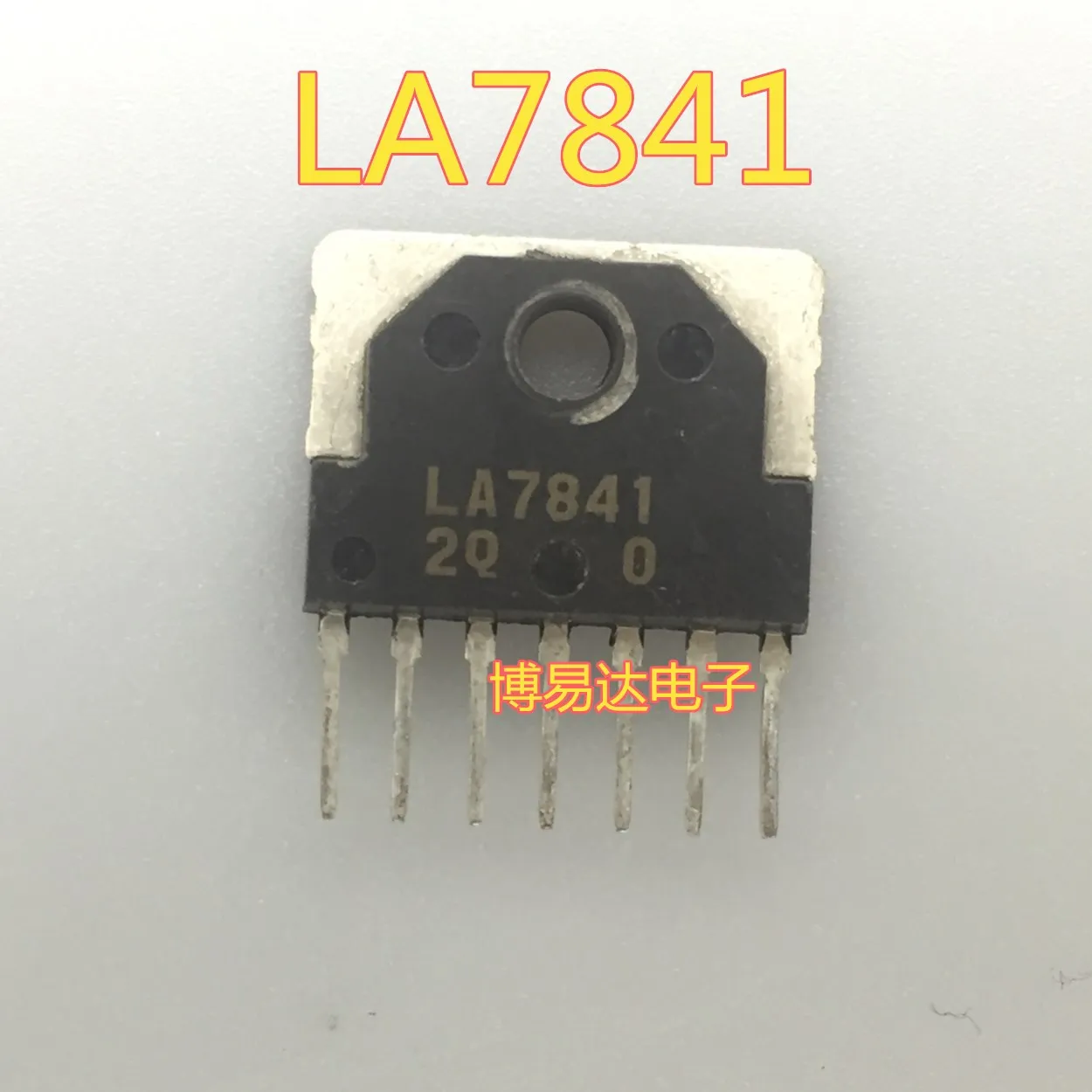 

LA7841