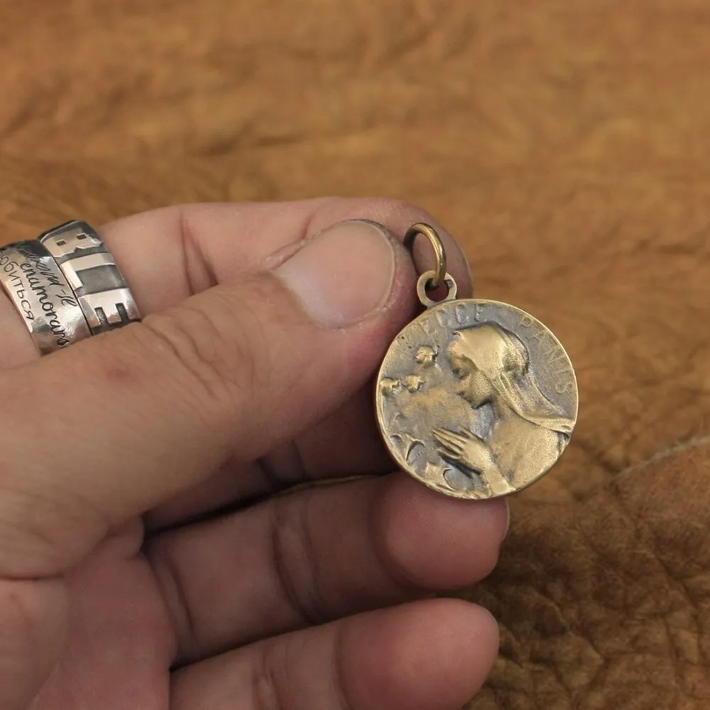 High Details Brass Virgin Mary Pendant Charms 2 Sides Round Pendant BR166 JP