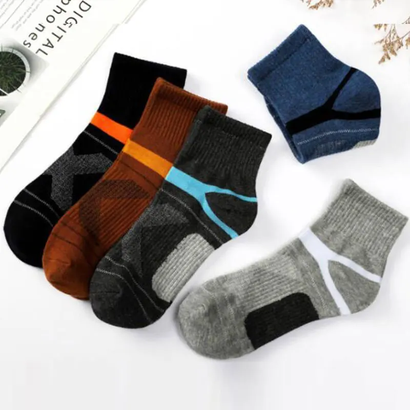 Men\'s Socks Sports Elite Socks Striped Cotton Socks Compression Socks Male Sports Socks Adult Training Basketball Socks Running