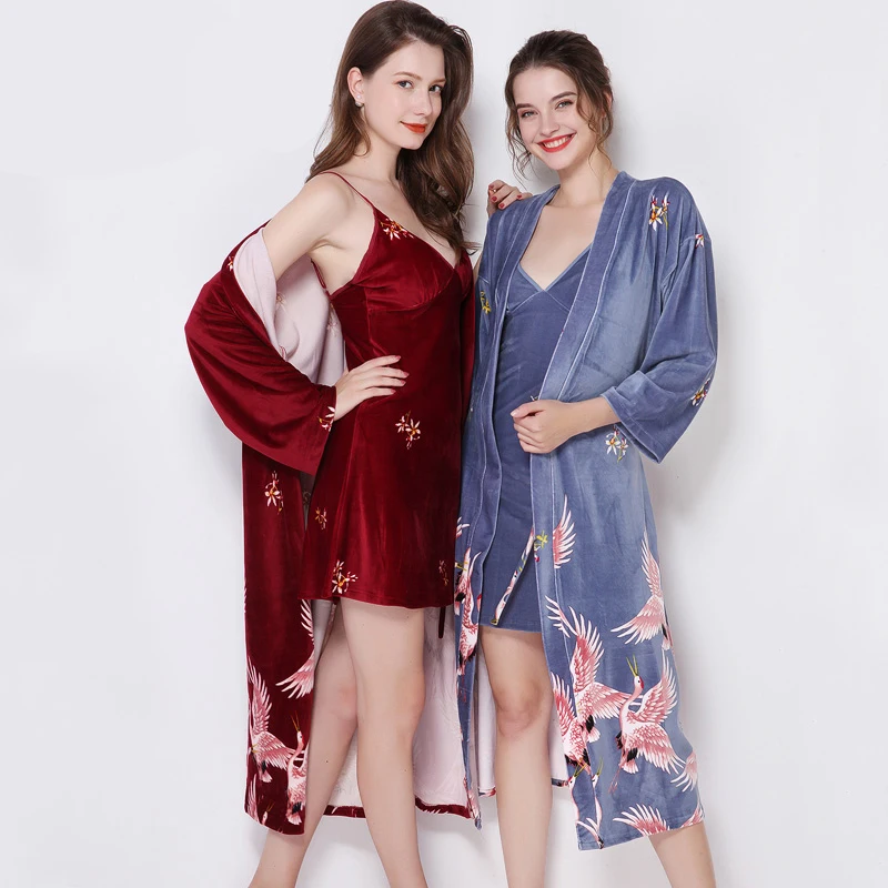 

Autumn Winter New Velour Kimono Bathrobe Women Bride Bridesmaid Wedding Robe Dress Gown Sexy Flower Long Sleepwear M To 2XL