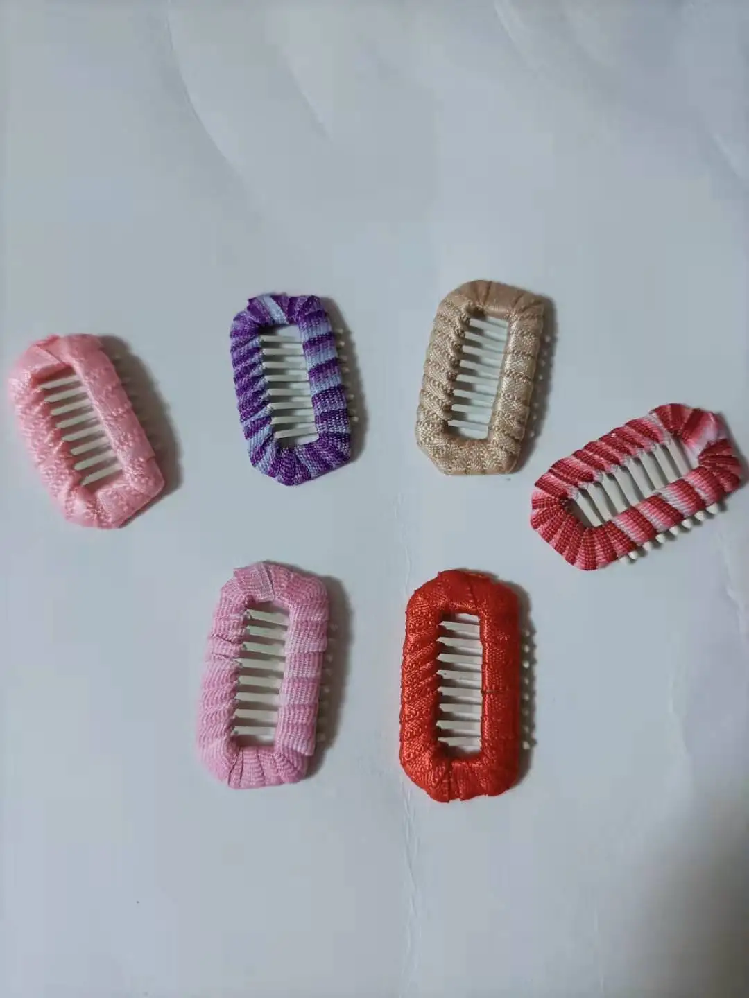 Fai da te Pet Dog Grooming matrimonio accessori divertenti pettine per cani forcina BB fermagli per capelli denti mano pura intorno alla sicurezza