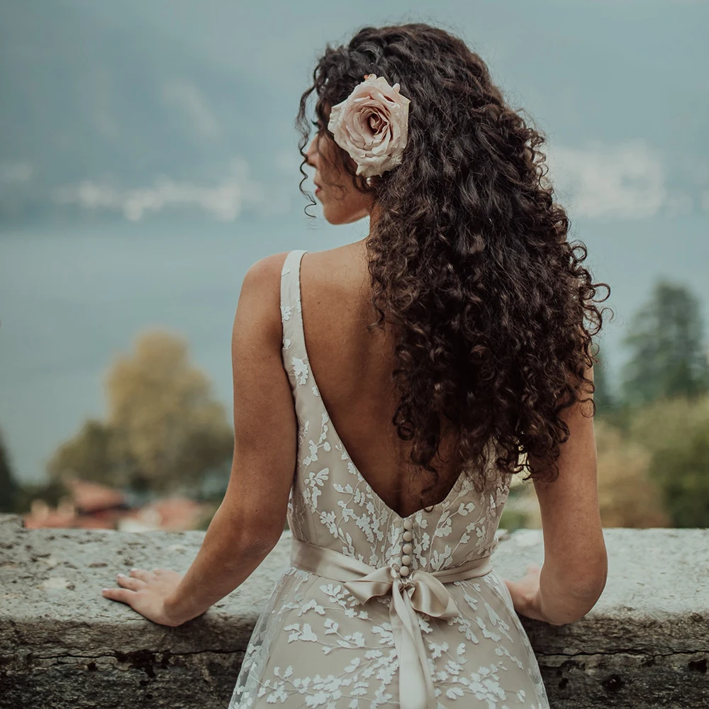 Vestido de fiesta de boda sin mangas de encaje, cuello redondo, personalizado, espalda abierta, romántico, jardín, cinta rústica, traje nupcial de playa