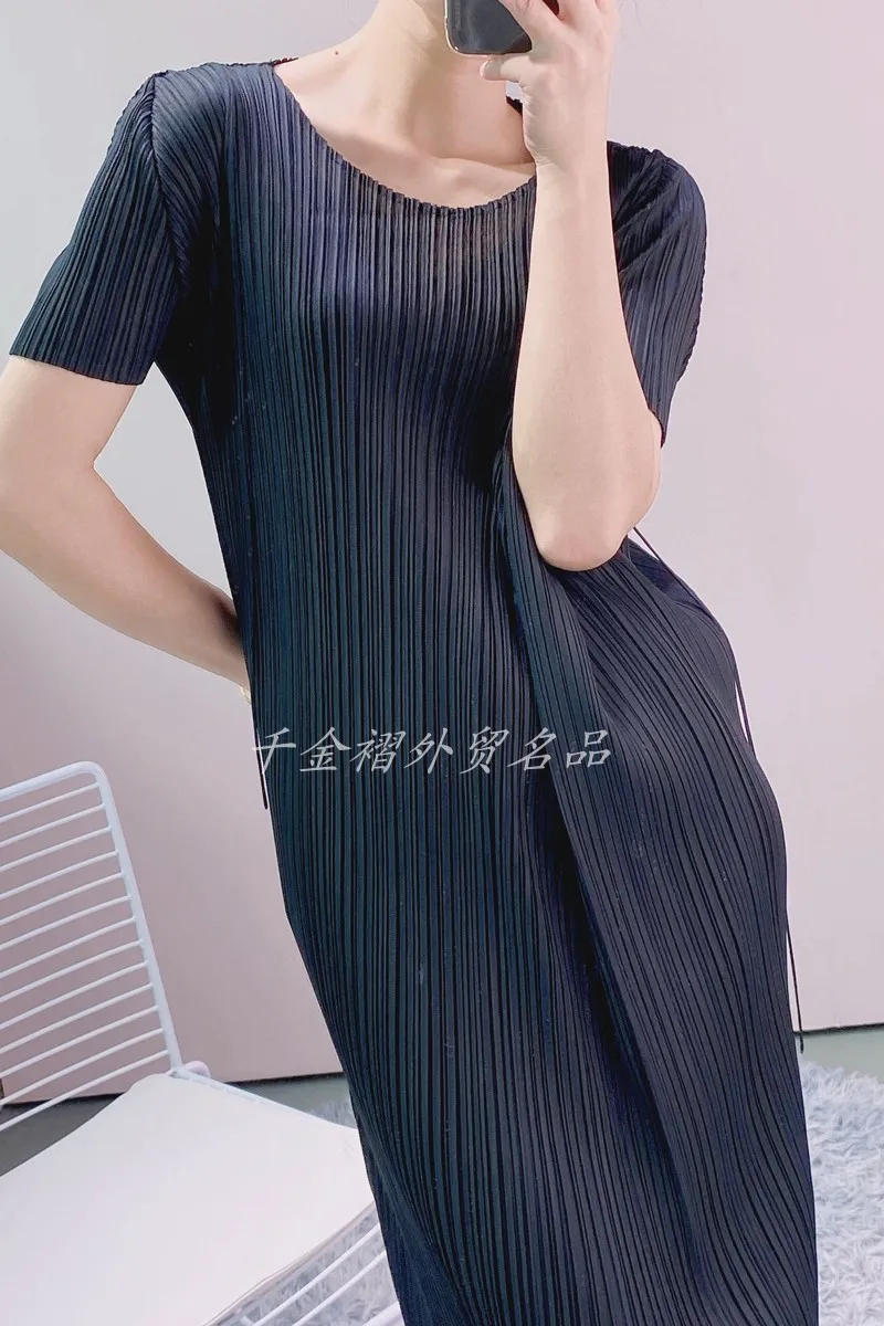 

HOT SELLING Miyake fashion solid fold o-neck short sleeve lacing straight dress IN STOCK