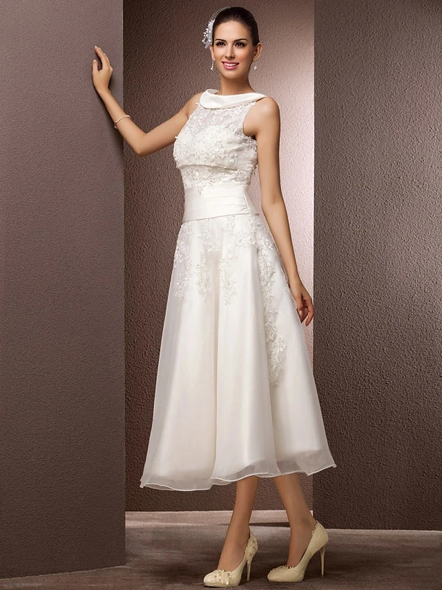 A-Line abiti da sposa collo a pipistrello lunghezza del tè Organza pizzo floreale illusione Casual abiti da sposa perline Appliques Mariage