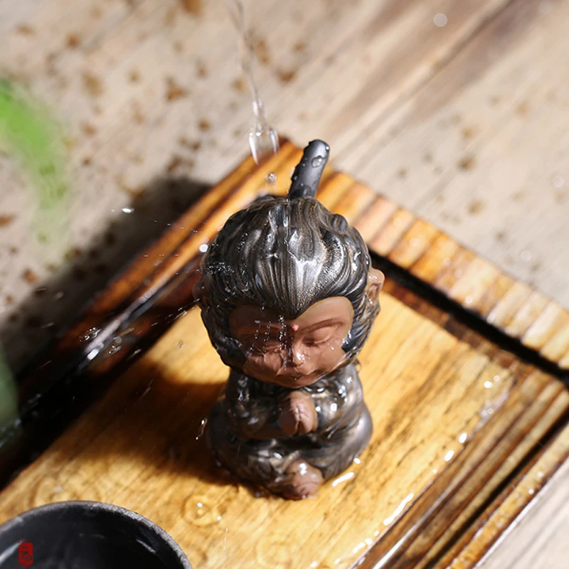 Creative Monkey King Ceramic Tea Pet Ornaments Can Raise Lucky Tea To Play with Coffee Table Accessories Tea Pet Zen Decoration