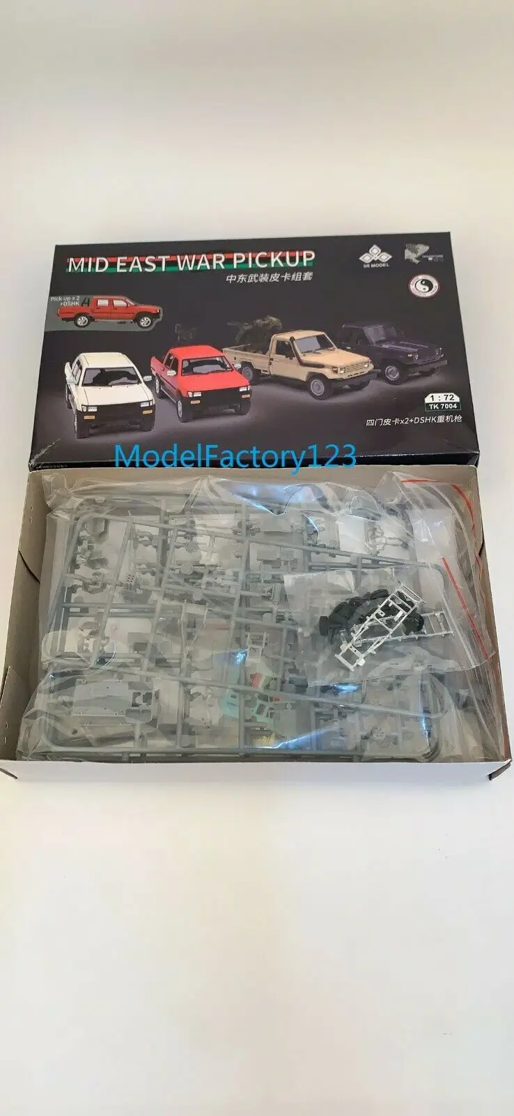 3R Model TK7004 1/72 Mid East War Pickup 2Model Kit in box