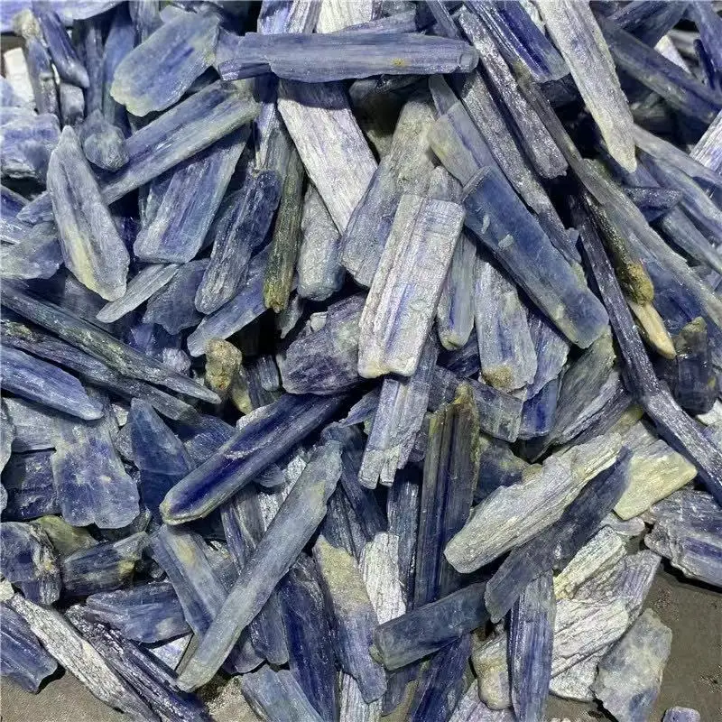 Natural crystal blue kyanite gravel unpolished cyanite tumbled stones for garden and home