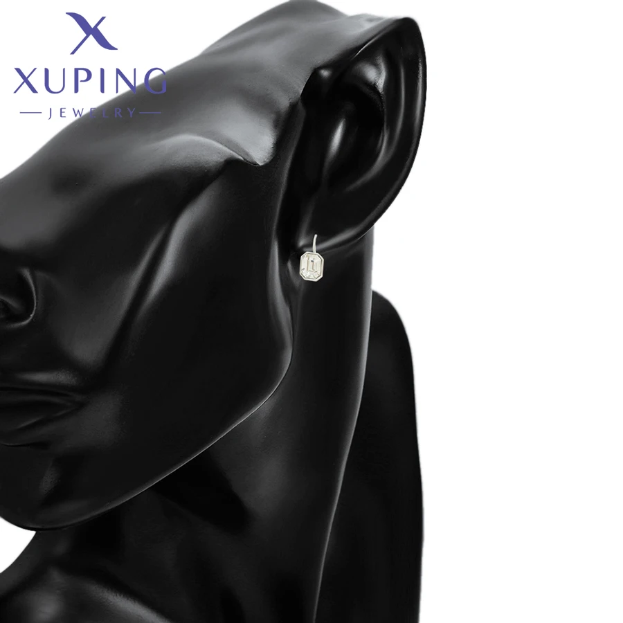 Xuping Jewelry Promotion Copper Square American Style Platinum Color Plated Crystals Earrings for Women Christmas Gift 610295595