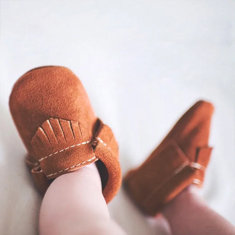 أحذية بشراشيب سادة للأطفال البنات والأولاد ، نعل ناعم ، أحذية مهد بشراشيب ، قطن صلب ، للأطفال الصغار ، من 0 إلى 18 شهرًا ، للمشي لأول مرة