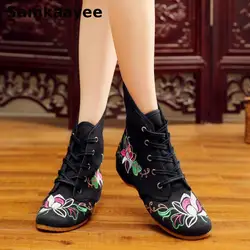 Size 34-41 Womens Chinese Style Boots Spring Autumn Female Embroider Shoes Botas Mujer Lace-Up Floral Canvas Booties Y28