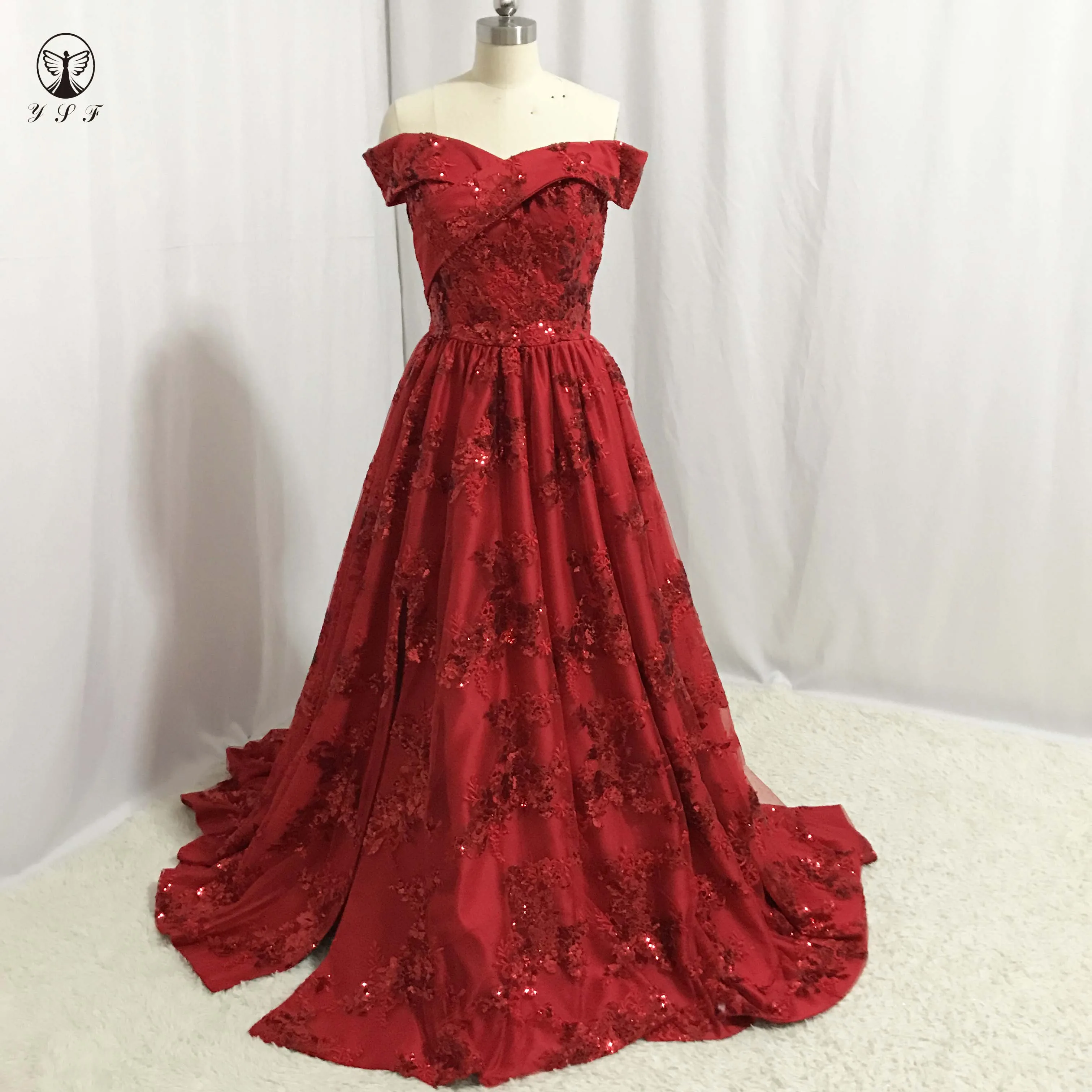 Vestido de noite árabe design sem ombros coração manga curta coxa renda a linha vermelha