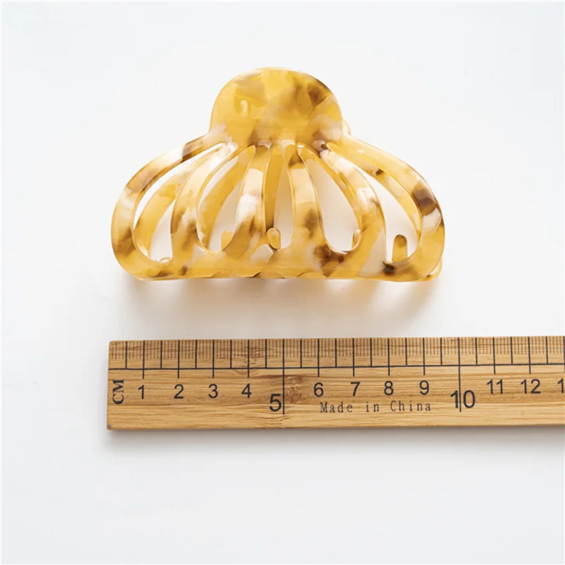 Fermagli per capelli con squalo acrilico a onda cava geometrica retrò per ragazze Accessori per capelli con forcine per temperamento ondulato