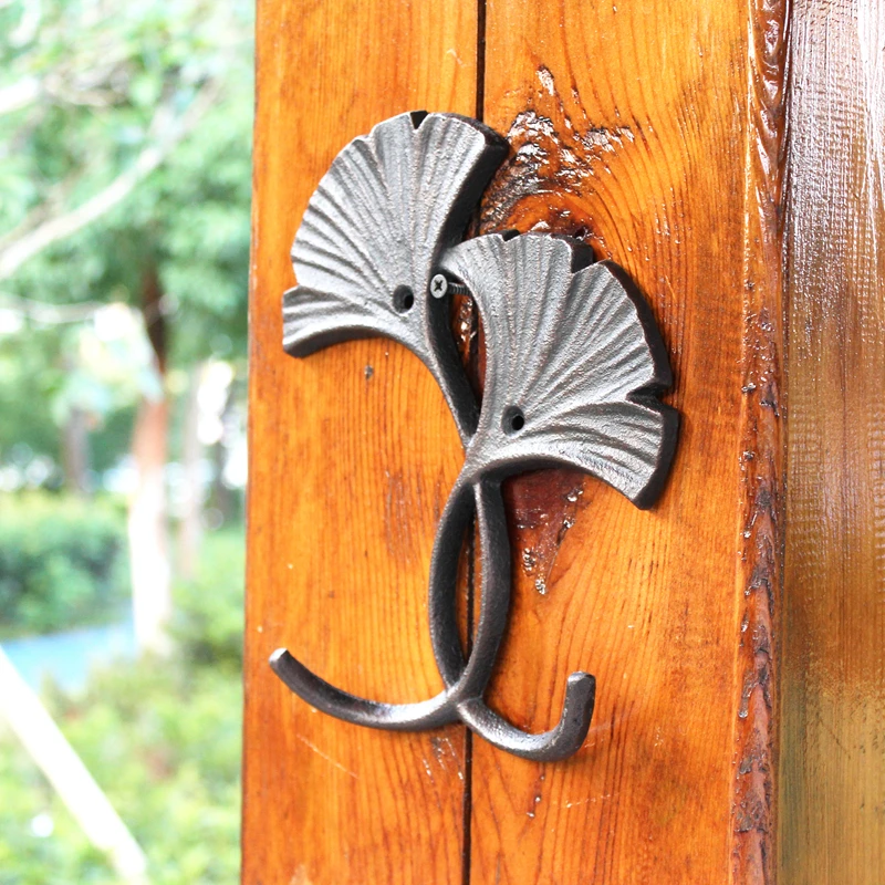 Farm House Ginkgo Leaves Cast Iron Wall Hook With 2 Hangers European Vintage Rustic Home Garden Wall Decor Plant Metal Wall Hook