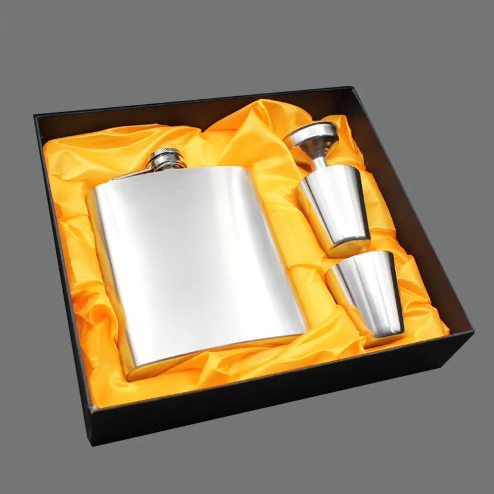 7oz Stainless Steel Hip Flask Set Portable Luxury Alcohol Hip Flasks Whiskey Wine Bottles Drinkware with Funnel Box Groom Gift