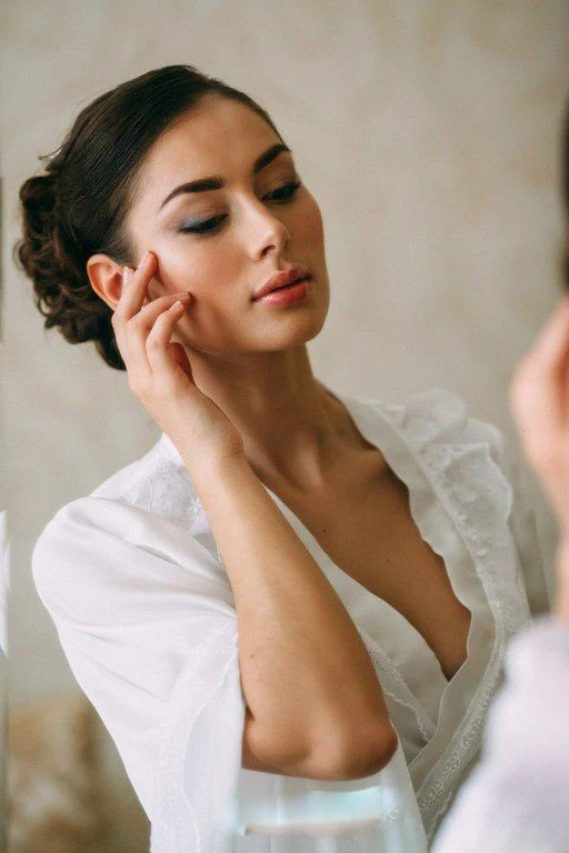 Bata de baño blanca para mujer, camisón de encaje de seda, ropa de dormir, bata nupcial de dama de honor, vestidos de novia, Kimono para sesión de fotos de embarazada, una pieza