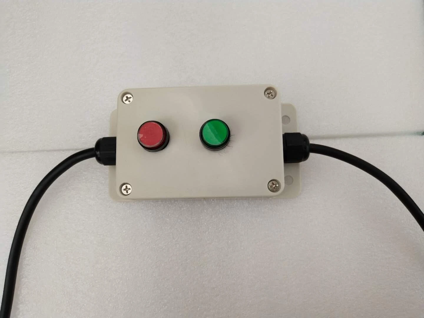 New arrival easy operation mini red green LED traffic light manual control button