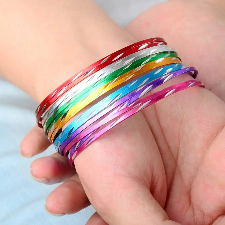 50pcs/Lot Colorful Loop Bracelet Thin Circle Dance Bangle Chromatic Aluminum Charm Cuff Bracelet For Children Wholesale