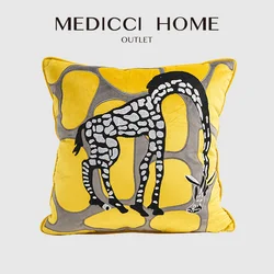 Medicci Home Metropolitan Style Cushion Cover Designer Giraffe Embroidered Cut Velvet Living Room Sofa Pillow Cases Chic Luxury