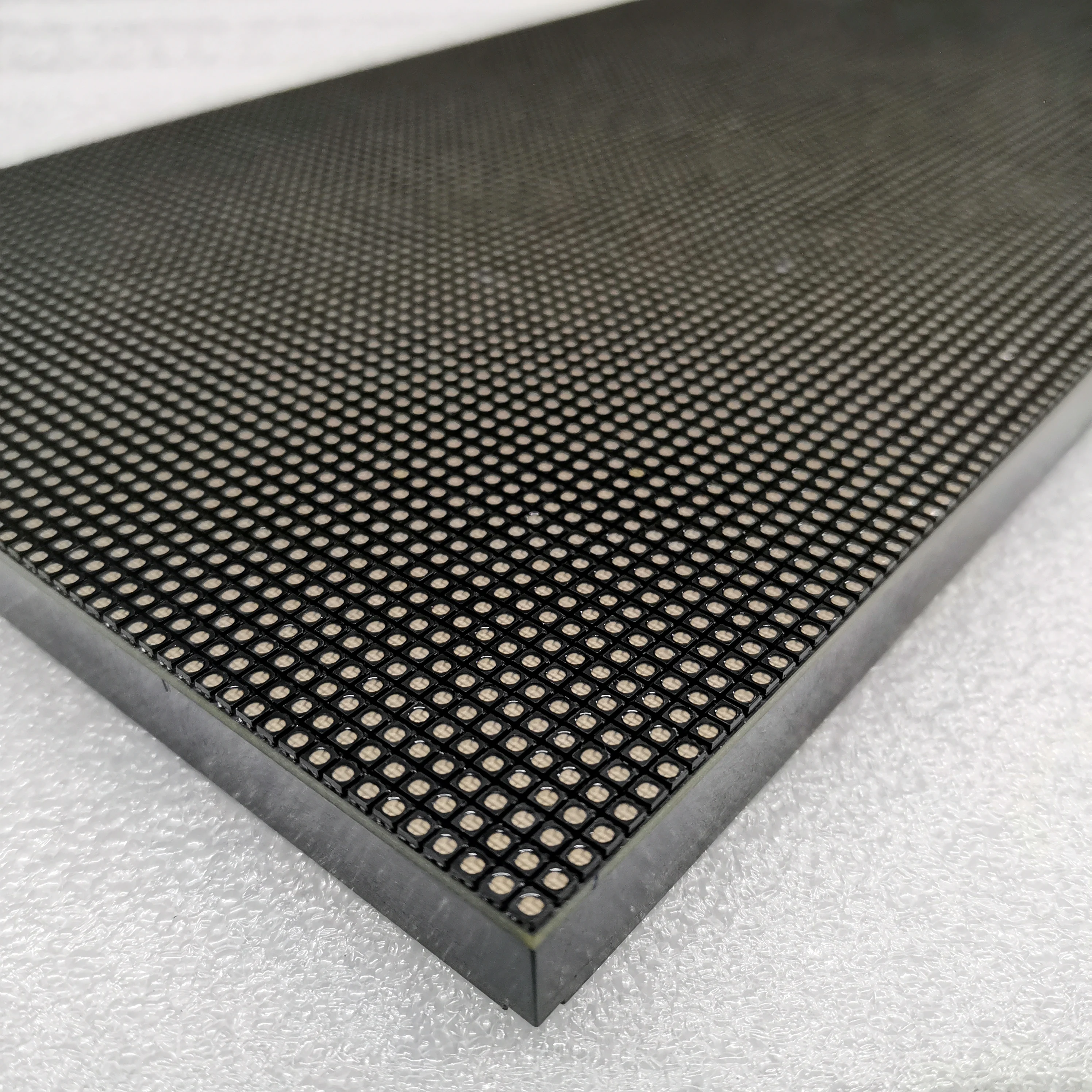 Indoor Led Display Module P2.5 128*64 Pixel Rbg Full Color Hd Video Billboard Module 320X160Mm size SMD2121