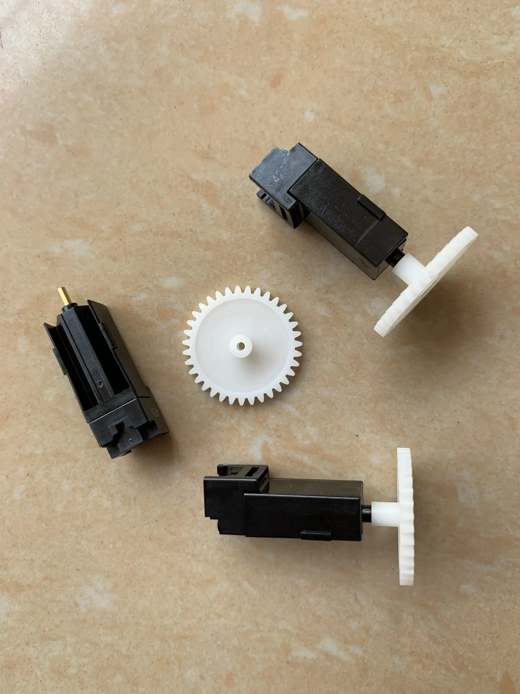 Original New 100% RDC401D03B linear displacement multi-turn potentiometer gold-plated 3pin with gear 10K (SWITCH)