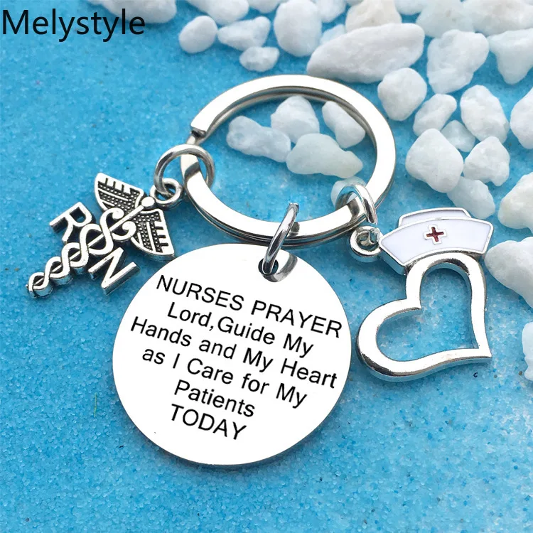 2019 Love Heart Nurse Cap Keychain Creative Personality Red Cross Prayer Souvenir Nurse Doctor Fashion Graduation Gift