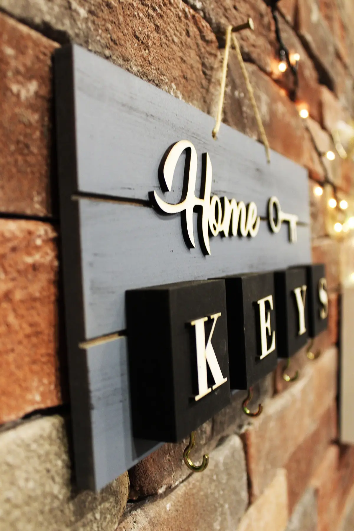 المنزل اليدوية سلسلة المفاتيح الخشبية ، شماعات مجلس المفاتيح اللون الرمادي