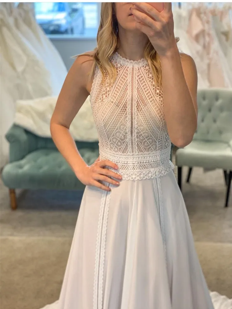 LSYX-Robe de mariée bohème élégante pour femme, appliques en dentelle, col rond, train de balayage en fibre, dos nu, mousseline de soie, design découpé en satin