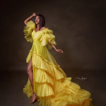 Charming Yellow Maternity Gowns Short Sleeves   Sweetheart Front Open Ruffles Tered With Train Long   Sexy Pregnancy Dresses