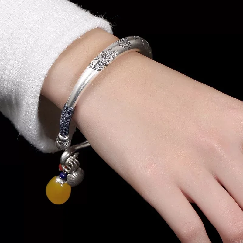 

Six words of truth S999 foot silver bracelet female lotus jasper beeswax bracelet rope reancient ethnic wind gift